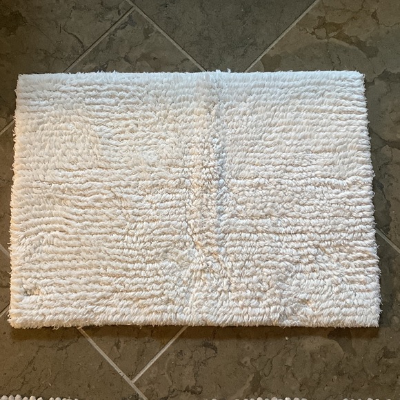 Set of 3 Bright White Fluffy Bath Mats - Picture 2 of 5
